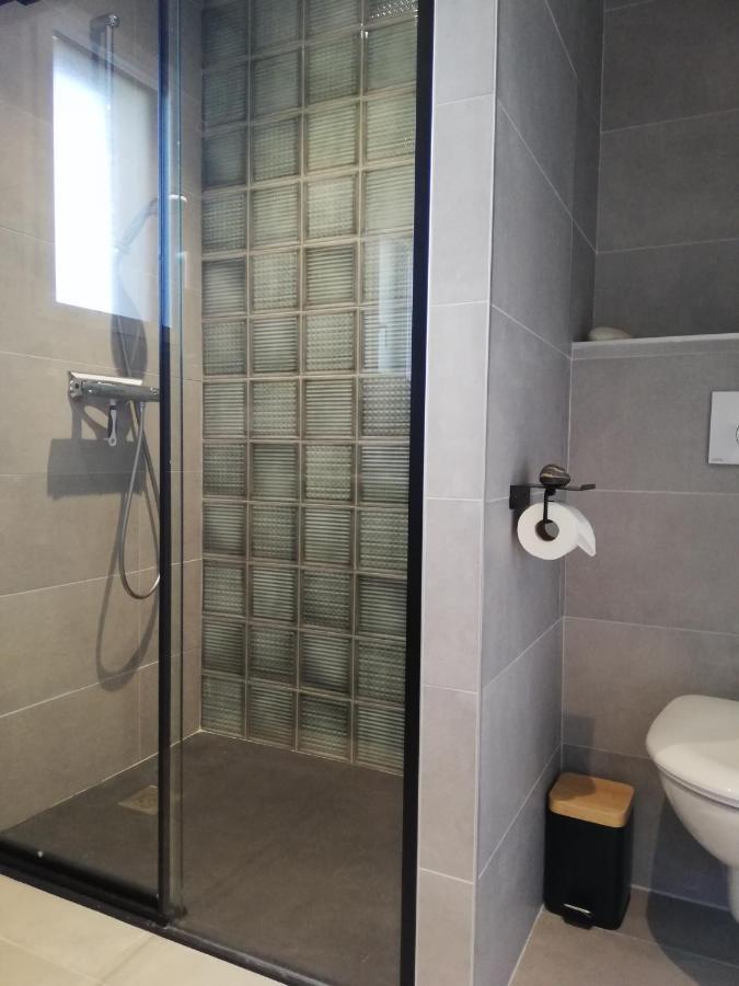 Studio & Spa La Discrete Saint-Evarzec ภายนอก รูปภาพ