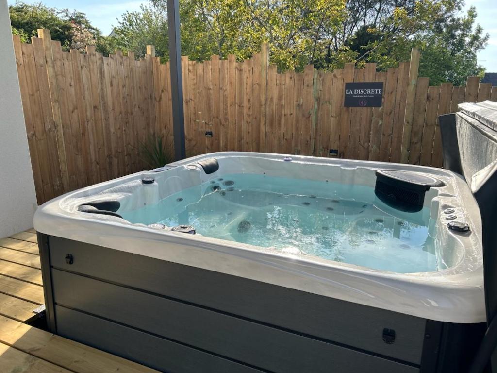 Studio & Spa La Discrete Saint-Evarzec ภายนอก รูปภาพ